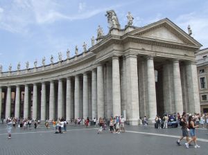 Vatican-Columns