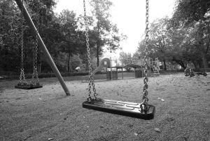 Swing set, empty